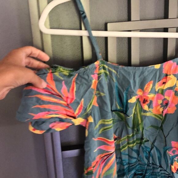 Billabong floral Hawaiian spaghetti strap off the shoulder top cropped size S - Picture 2 of 5